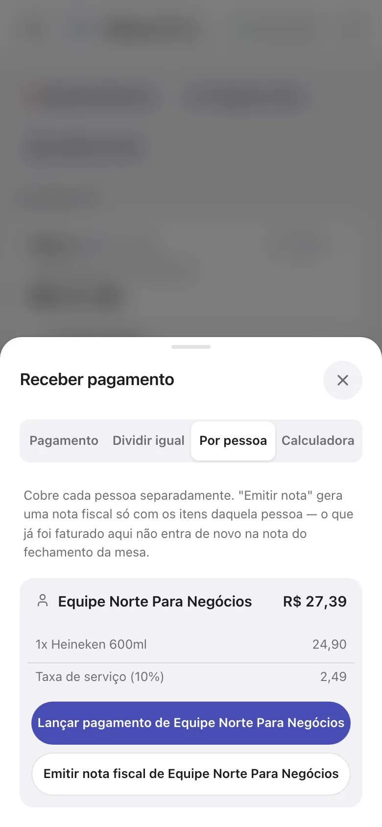 Tela de pagamento por pessoa, com os itens e a taxa de serviço de cada uma